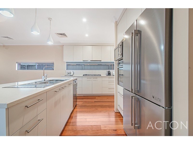 12 Vermillion Street, Eglinton WA 6034