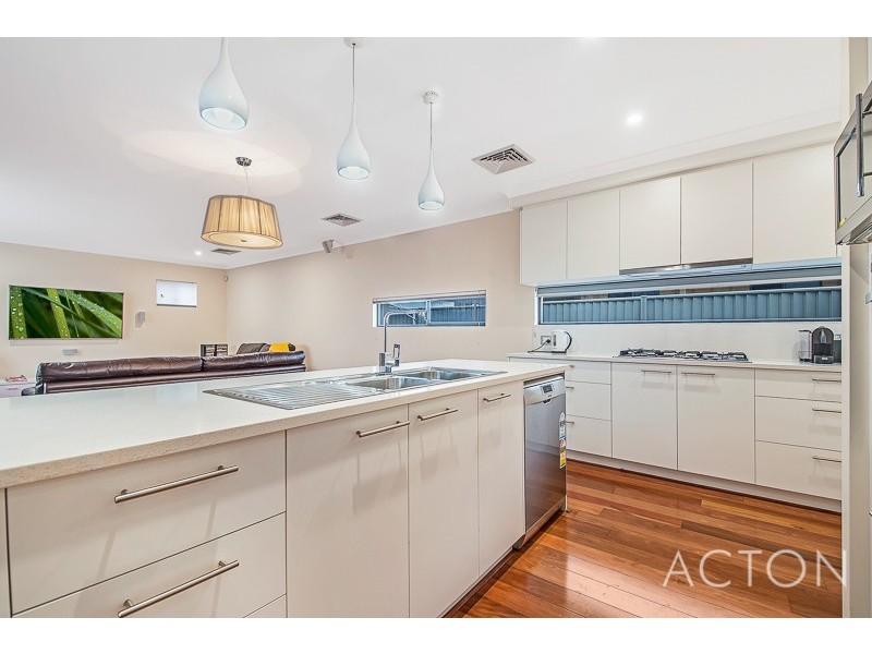 12 Vermillion Street, Eglinton WA 6034