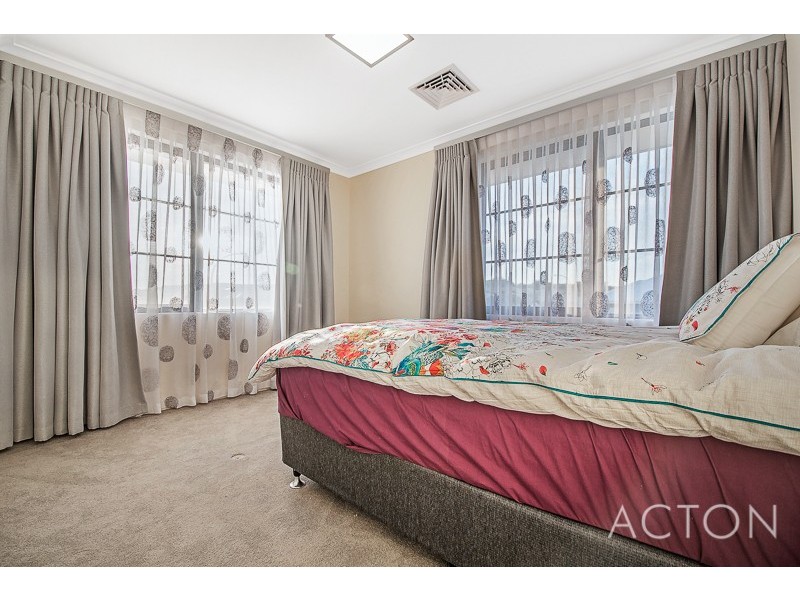 12 Vermillion Street, Eglinton WA 6034