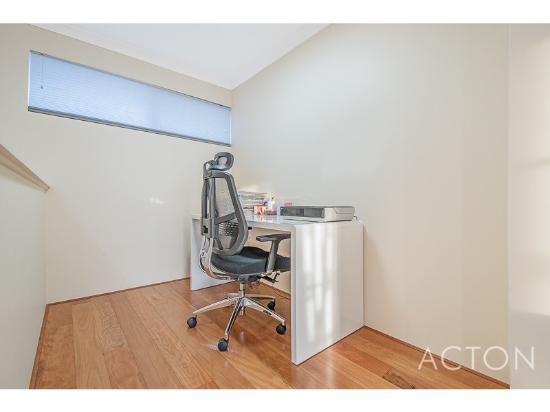 12 Vermillion Street, Eglinton WA 6034