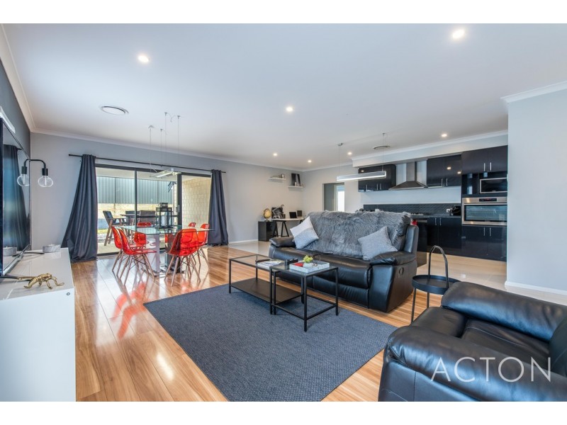 11 Crete Way, Alkimos WA 6038