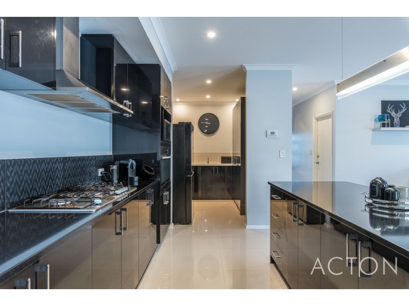 11 Crete Way, Alkimos WA 6038