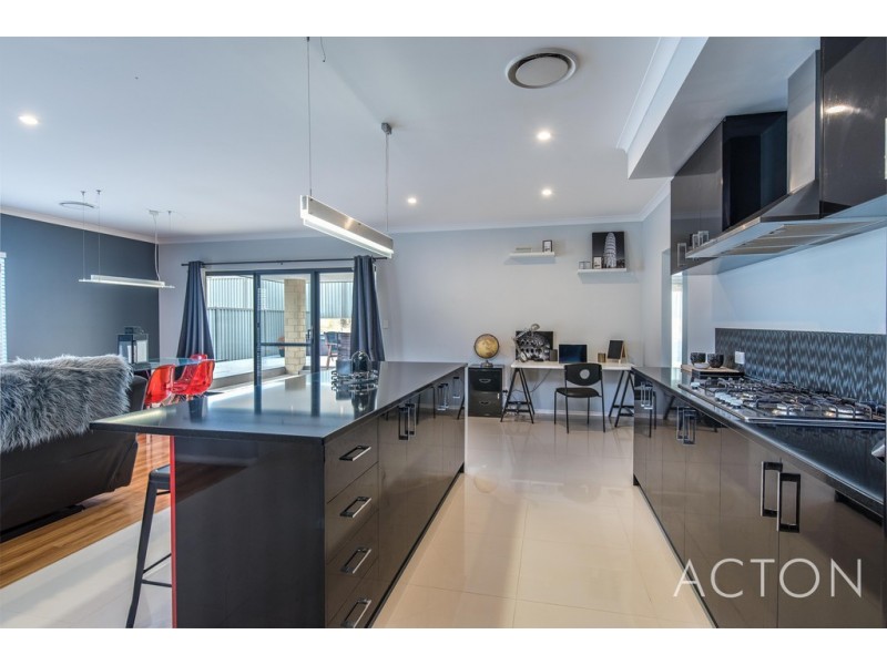 11 Crete Way, Alkimos WA 6038
