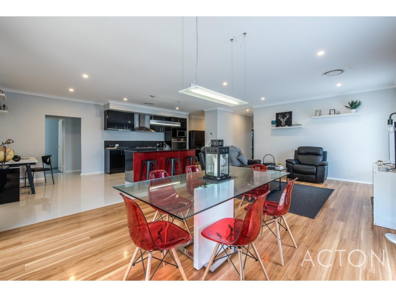 11 Crete Way, Alkimos WA 6038