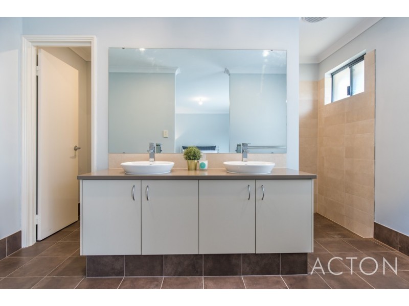 11 Crete Way, Alkimos WA 6038