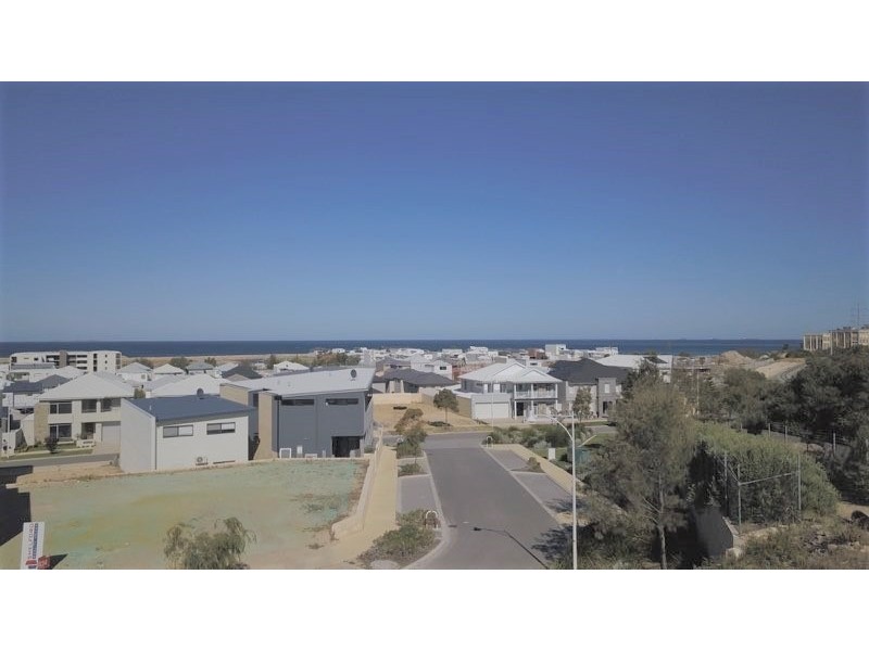 16 Alpha Way, North Coogee WA 6163