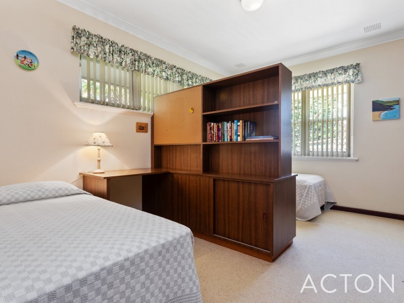 18 Kenmore Crescent, Floreat WA 6014