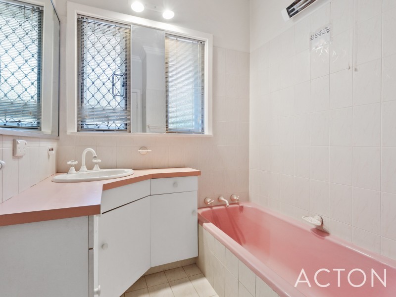 18 Kenmore Crescent, Floreat WA 6014