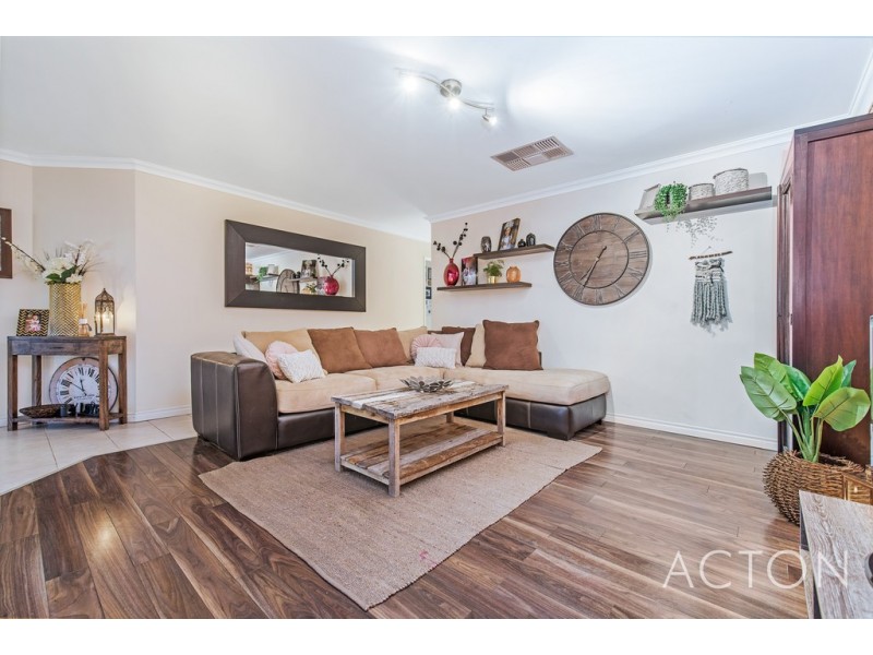 6 Sanderstead Loop, Butler WA 6036