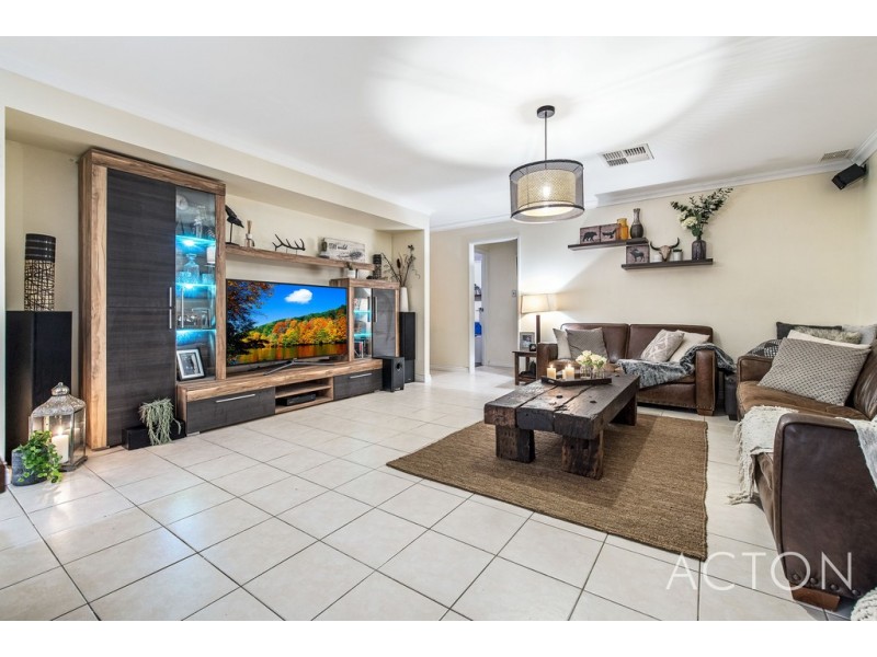 6 Sanderstead Loop, Butler WA 6036