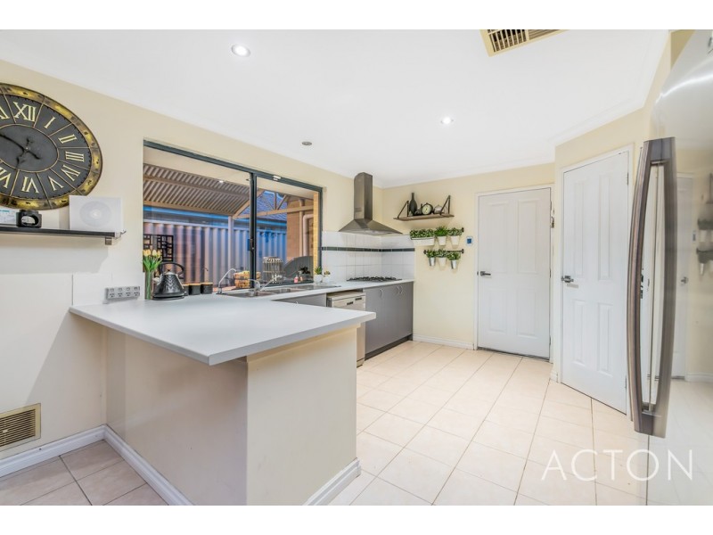 6 Sanderstead Loop, Butler WA 6036