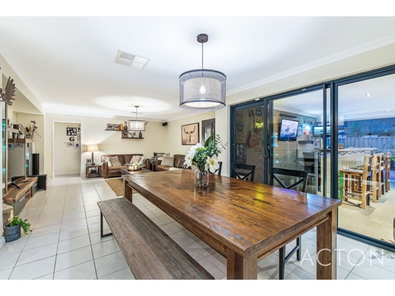6 Sanderstead Loop, Butler WA 6036