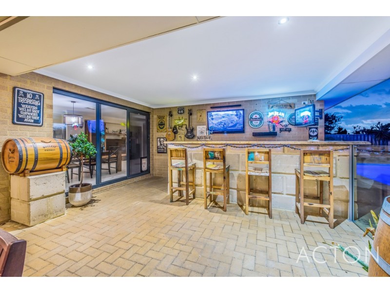 6 Sanderstead Loop, Butler WA 6036