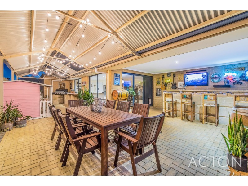 6 Sanderstead Loop, Butler WA 6036