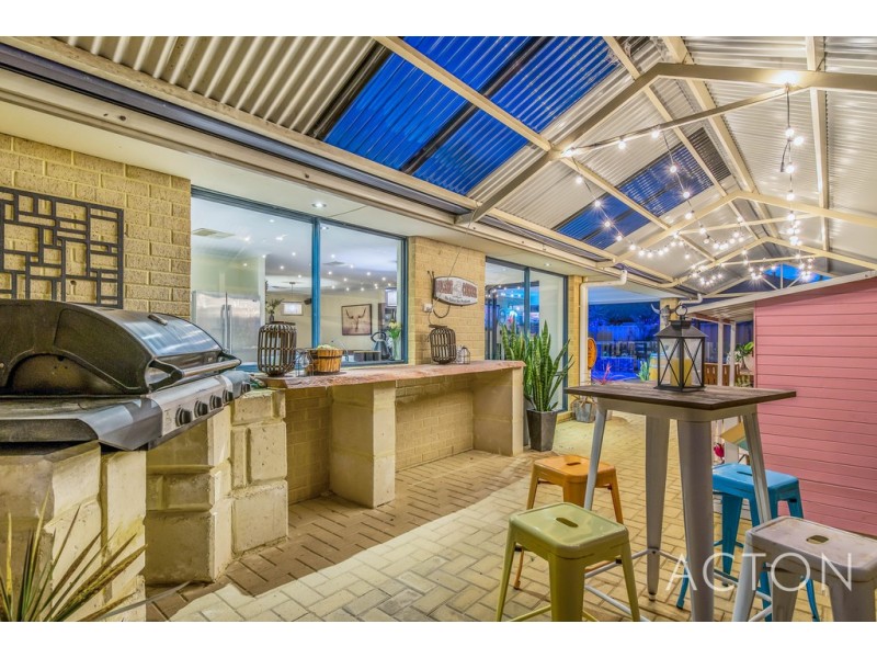 6 Sanderstead Loop, Butler WA 6036