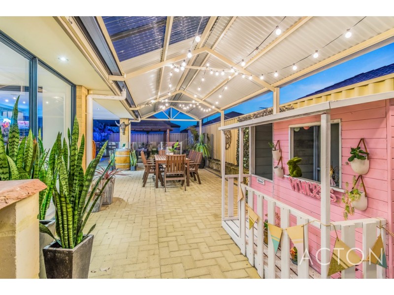 6 Sanderstead Loop, Butler WA 6036