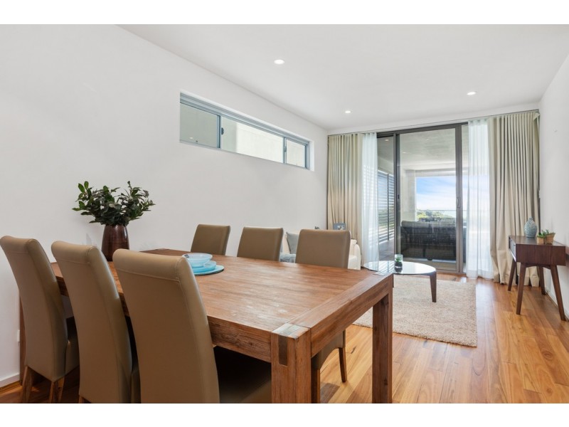 10/13 O’Connor Close, North Coogee WA 6163