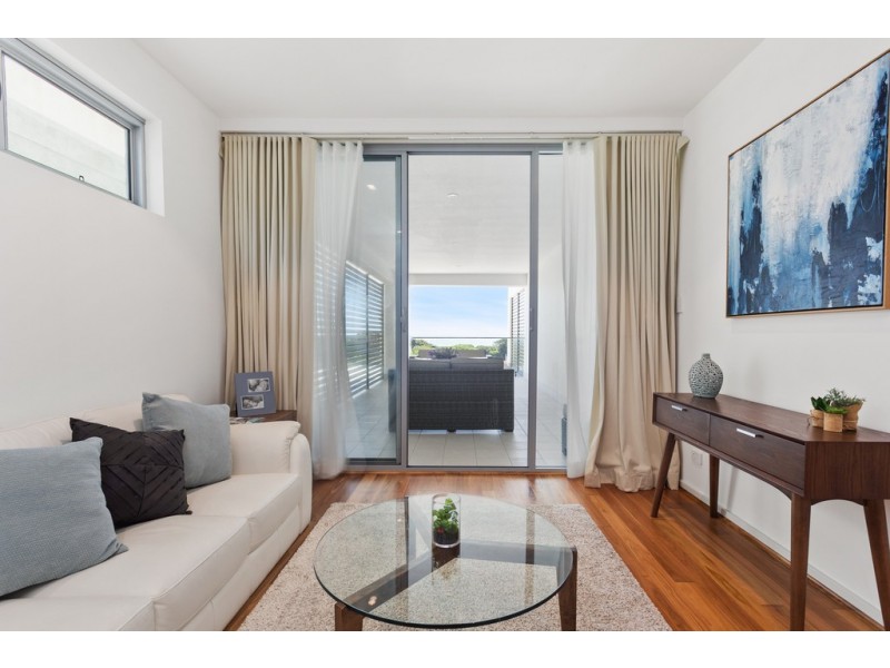 10/13 O’Connor Close, North Coogee WA 6163