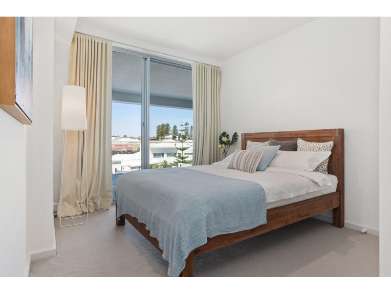 10/13 O’Connor Close, North Coogee WA 6163