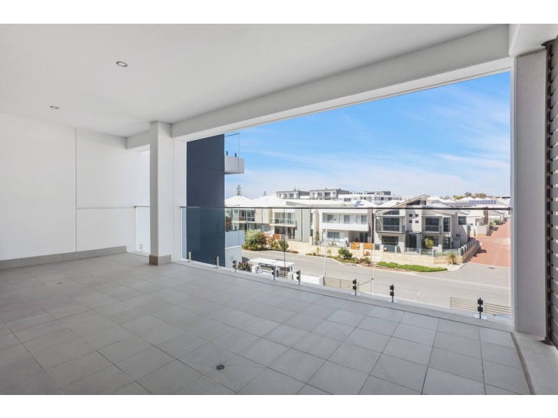 10/13 O’Connor Close, North Coogee WA 6163