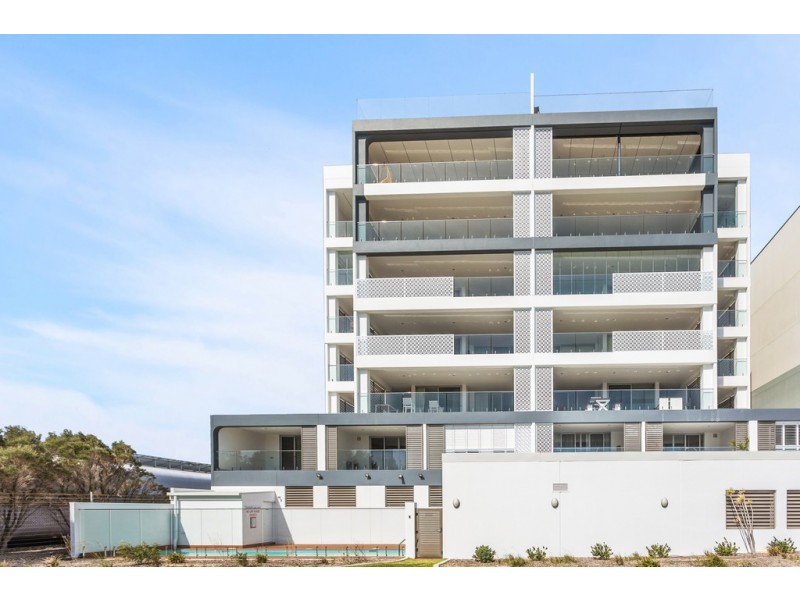 10/13 O’Connor Close, North Coogee WA 6163