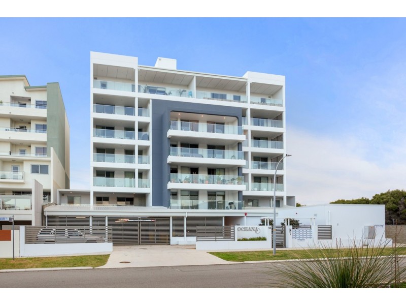 10/13 O’Connor Close, North Coogee WA 6163