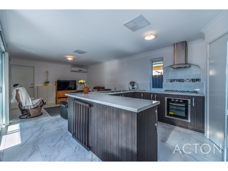 16 Equinox Avenue, Eglinton WA 6034