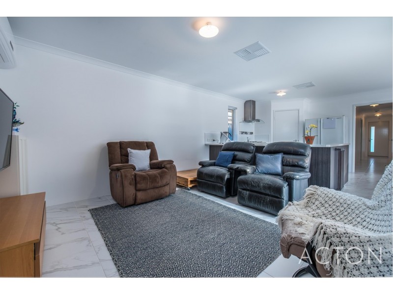 16 Equinox Avenue, Eglinton WA 6034