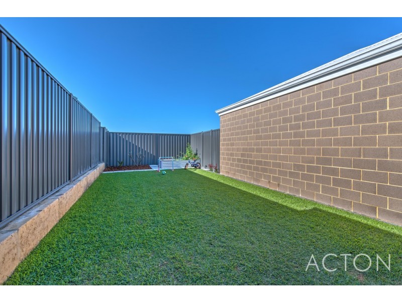 16 Equinox Avenue, Eglinton WA 6034