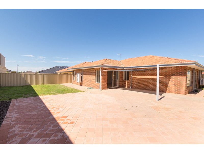 52 Ridgewood Boulevard, Ridgewood WA 6030