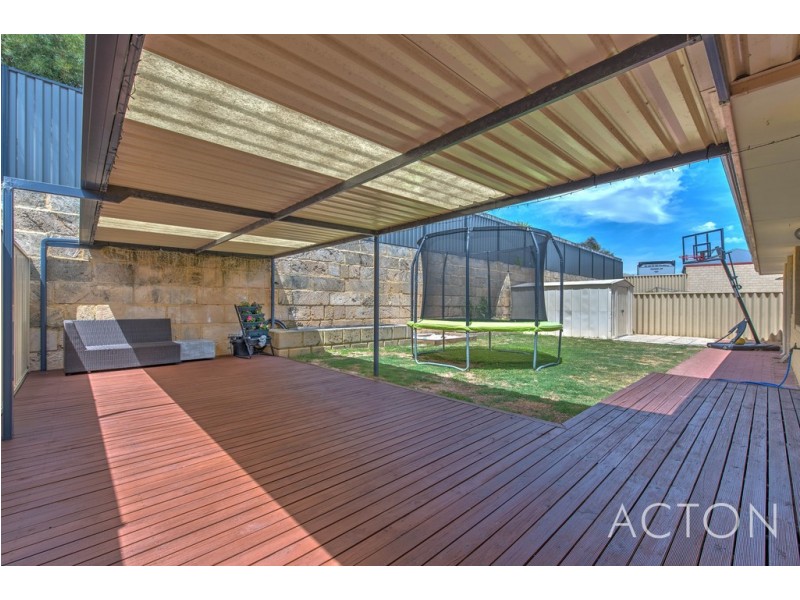 16 Thurleigh Approach, Butler WA 6036