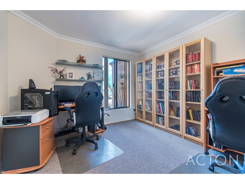 16 Thurleigh Approach, Butler WA 6036