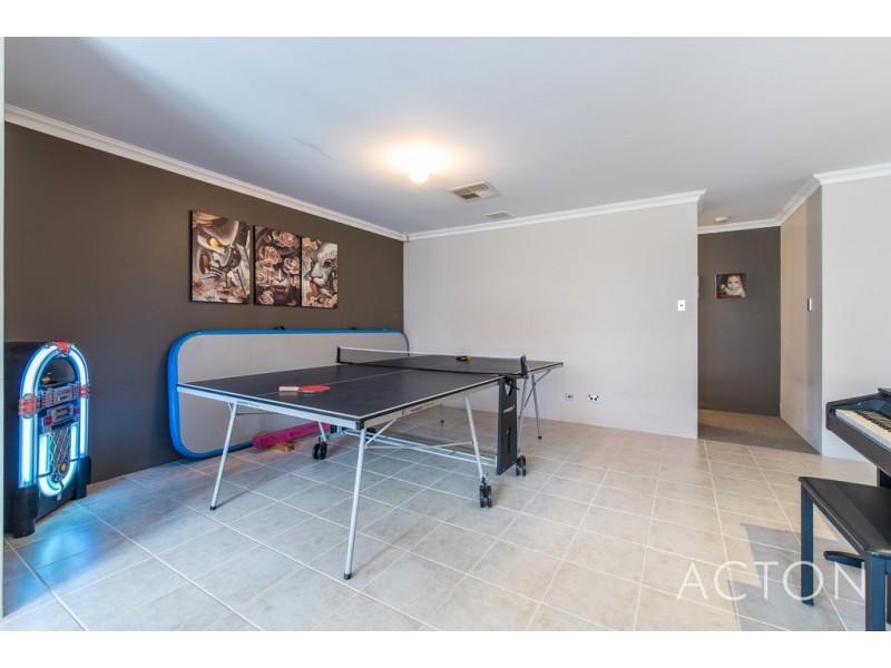 16 Thurleigh Approach, Butler WA 6036