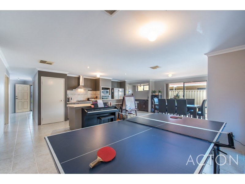 16 Thurleigh Approach, Butler WA 6036