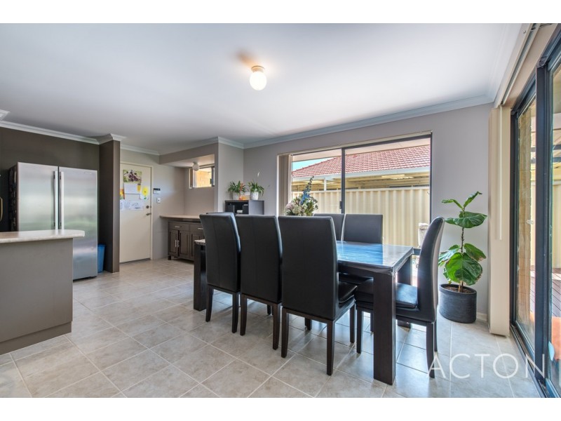 16 Thurleigh Approach, Butler WA 6036