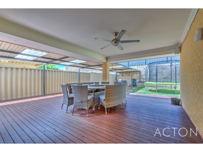 16 Thurleigh Approach, Butler WA 6036