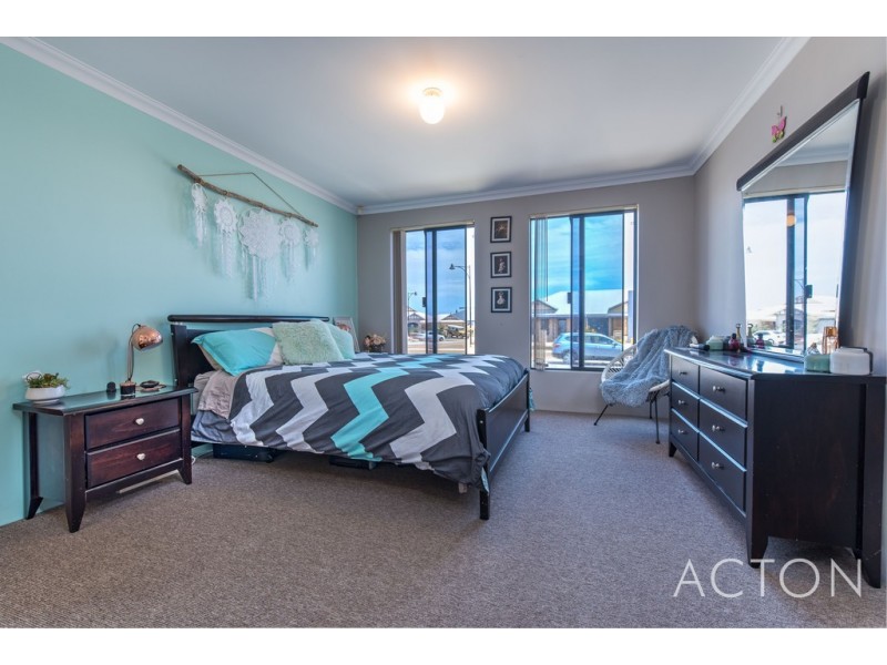 16 Thurleigh Approach, Butler WA 6036