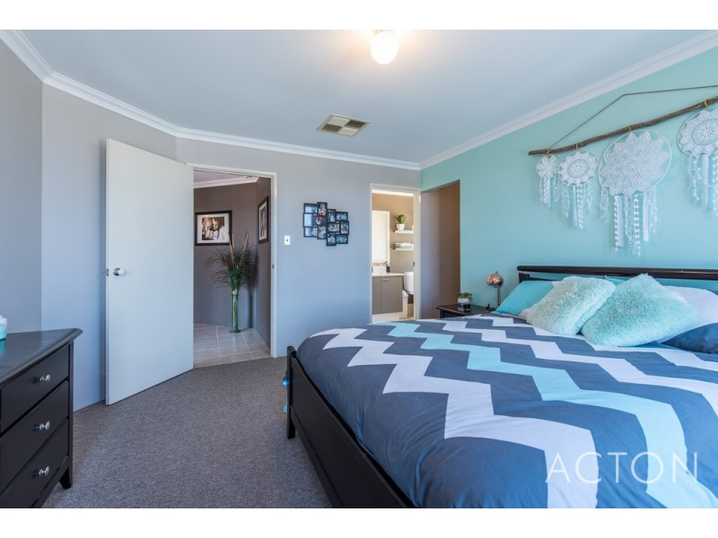 16 Thurleigh Approach, Butler WA 6036