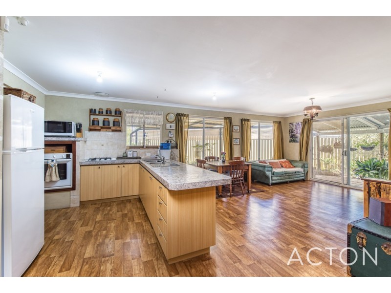 4 Gaffney Ridge, Clarkson WA 6030