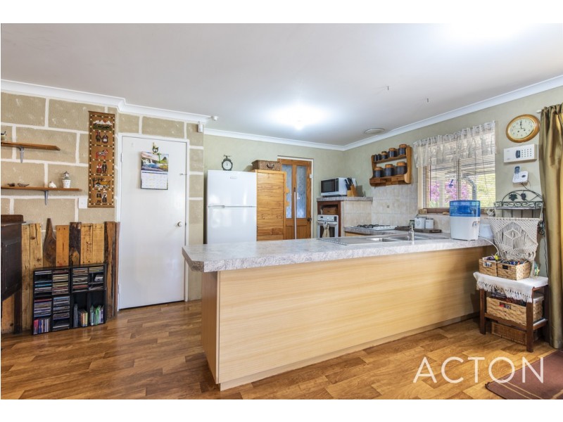 4 Gaffney Ridge, Clarkson WA 6030