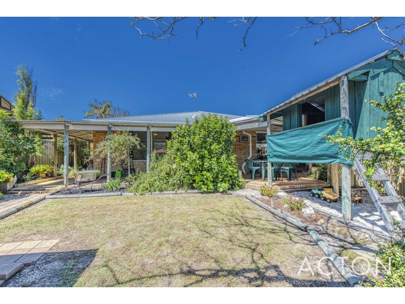 4 Gaffney Ridge, Clarkson WA 6030