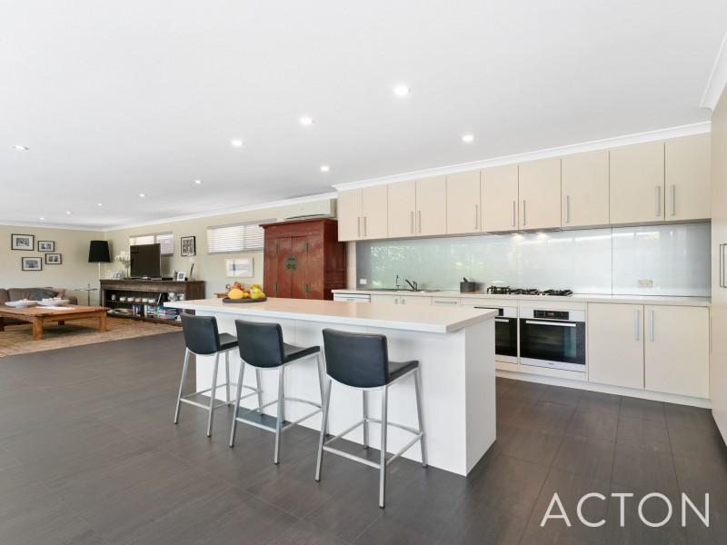 116 Branksome Gardens, City Beach WA 6015