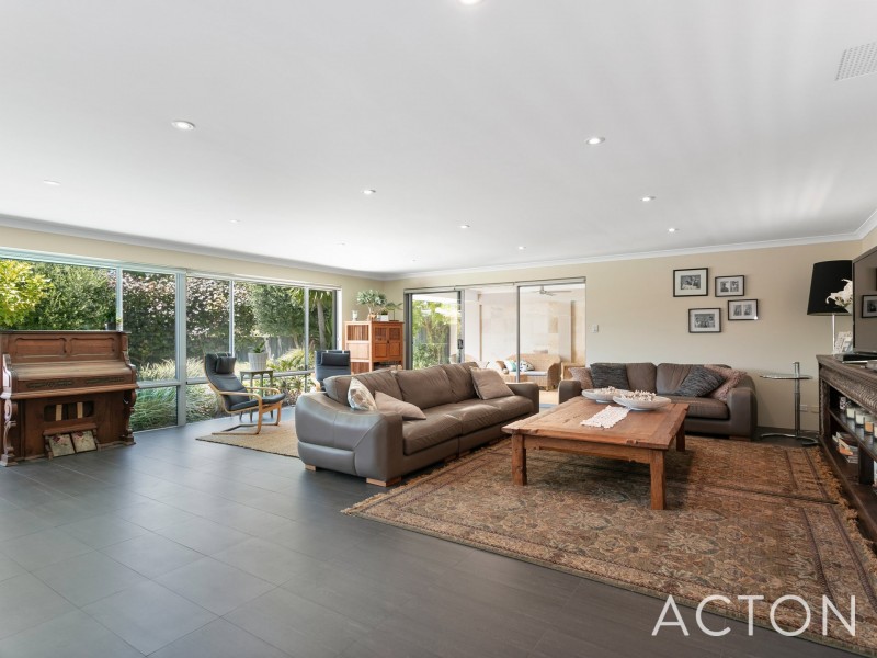 116 Branksome Gardens, City Beach WA 6015