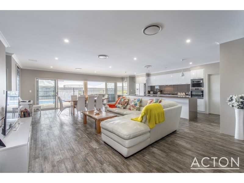 70 Parkland Drive, Yanchep WA 6035