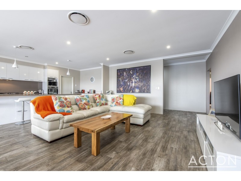 70 Parkland Drive, Yanchep WA 6035