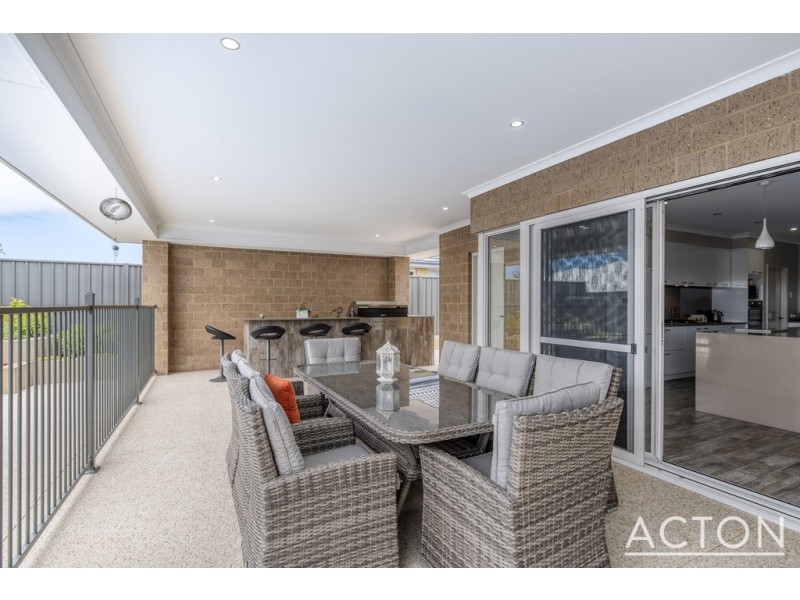 70 Parkland Drive, Yanchep WA 6035