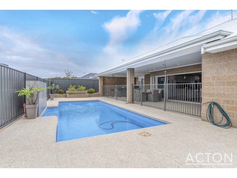 70 Parkland Drive, Yanchep WA 6035