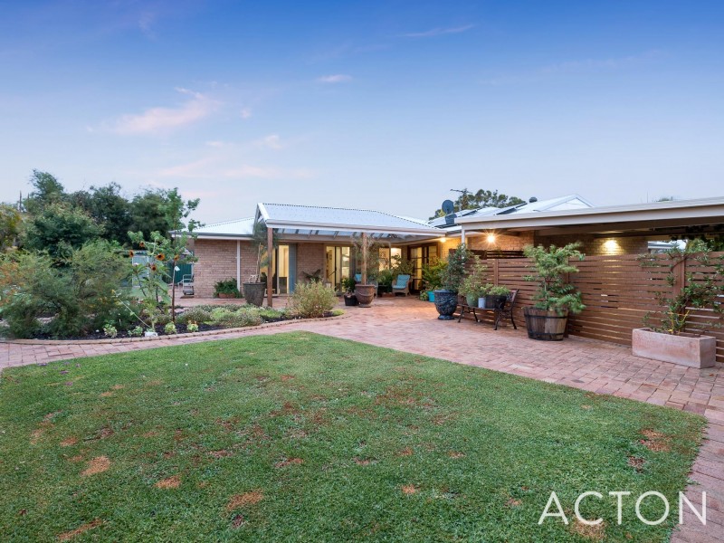 3 Arnold Crescent, Kardinya WA 6163
