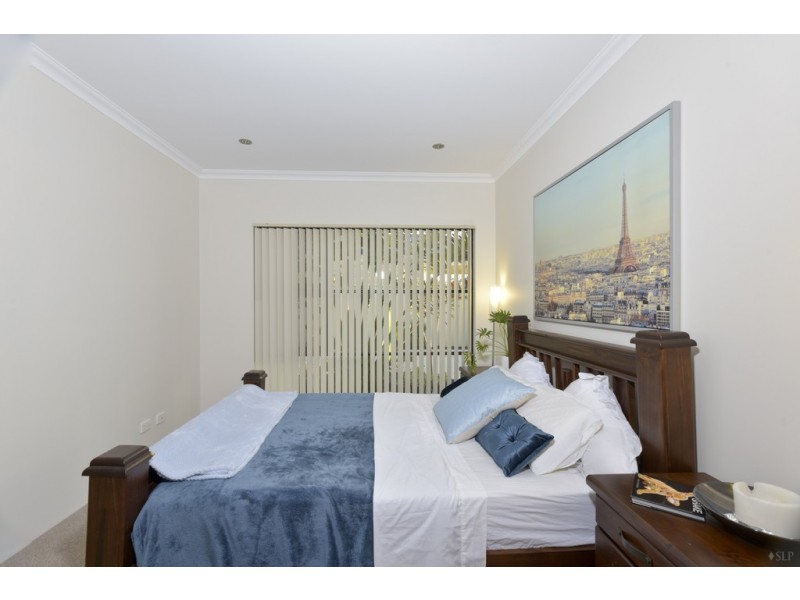 2/2 Dana Way, Madeley WA 6065