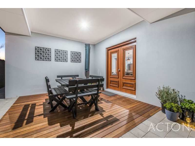 2 Marginella Boulevard, Jindalee WA 6036